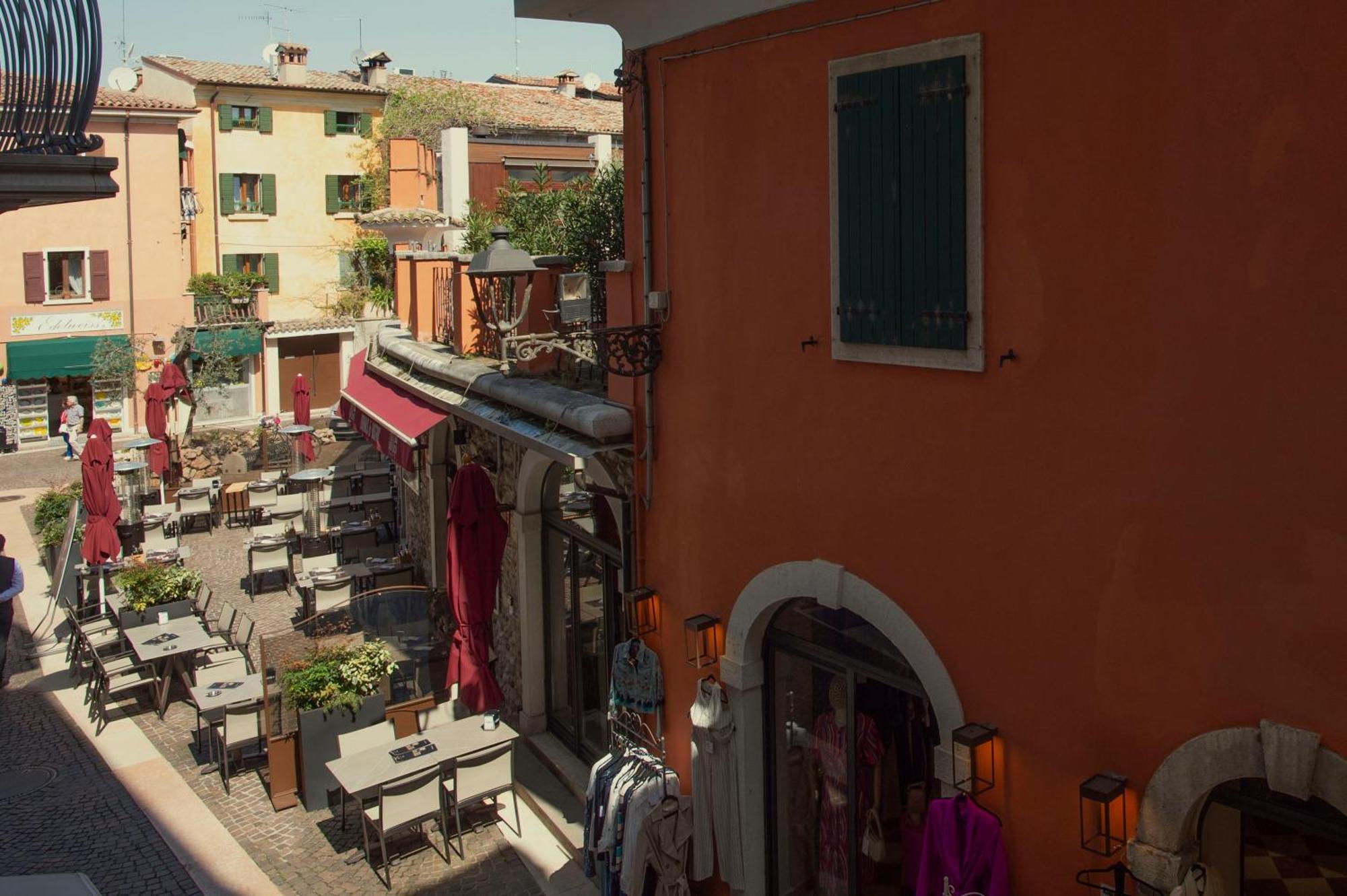 Appartamenti La Grotta Bardolino Bagian luar foto